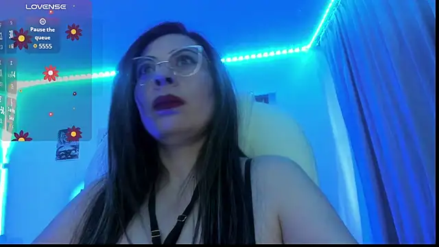 Snapshot of _lara1 chatting on 21, 11, 2025 lara1 online show from 21, 11, 2025