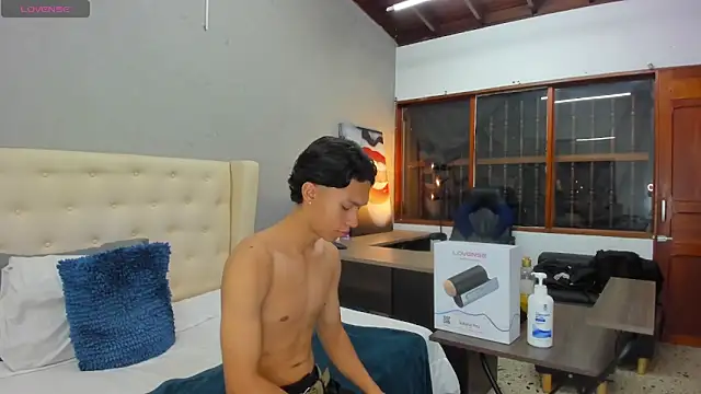 Snapshot of ricky_backus chatting on 18, 2, 2025 ricky backus online show from 18, 2, 2025