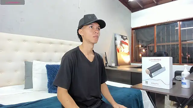 Snapshot of ricky_backus chatting on 20, 2, 2025 ricky backus online show from 20, 2, 2025