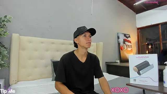 Snapshot of ricky_backus chatting on 4, 3, 2025 ricky backus online show from 4, 3, 2025