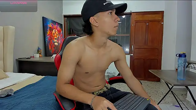 Snapshot of ricky_backus chatting on 6, 10, 2025 ricky backus online show from 6, 10, 2025