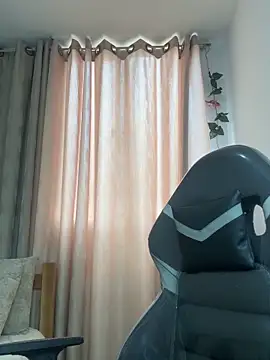 SaraBraun  online show from 8, 10, 2025