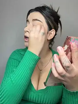 SaraBraun  online show from 11, 4, 2026