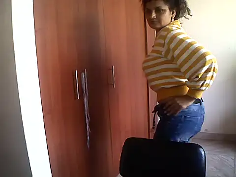 Snapshot of Mahia_M chatting on 19, 12, 2024 Mahia M online show from 19, 12, 2024