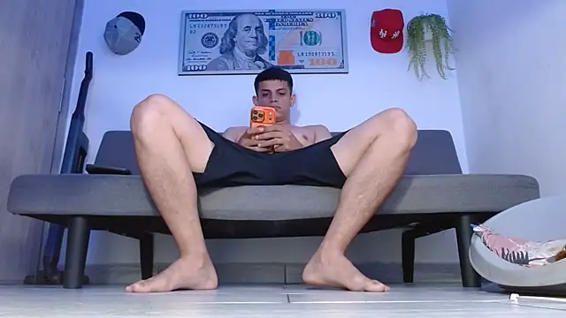 Snapshot of boss_of_cash chatting on 13, 5, 2026 boss of cash online show from 13, 5, 2026
