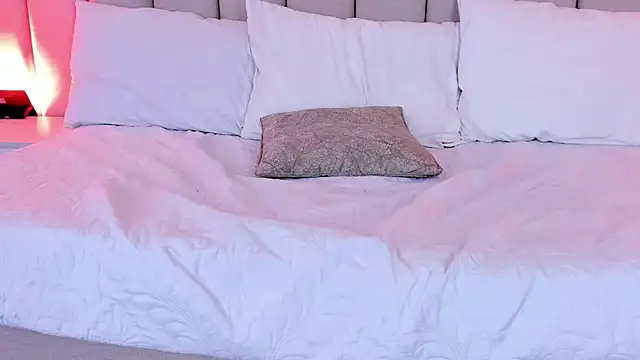 Snapshot of Michell_Wallker chatting on 21, 3, 2025 Michell Wallker online show from 21, 3, 2025