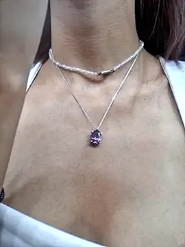 Jazmin-Cerezita online show from 5, 3, 2026