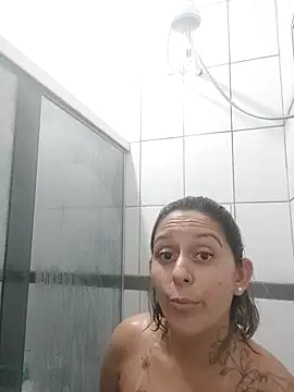 baixinhaloira online show from 18, 1, 2025