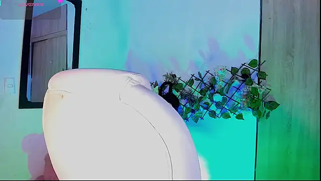 Samuel Hilton online show from 5, 4, 2026