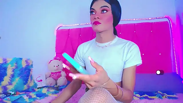 Snapshot of Theylor_Rouse chatting on 28, 2, 2025 Theylor Rouse online show from 28, 2, 2025