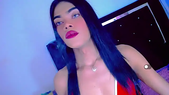 Snapshot of Theylor_Rouse chatting on 20, 11, 2025 Theylor Rouse online show from 20, 11, 2025