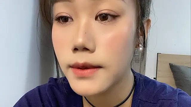 Bella-LL online show from 22, 2, 2025