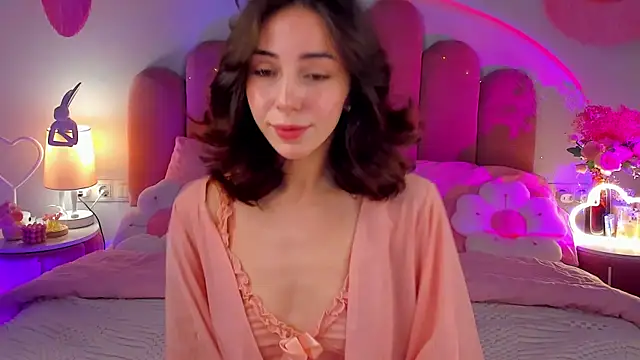 ElsaYoung online show from 30, 11, 2025