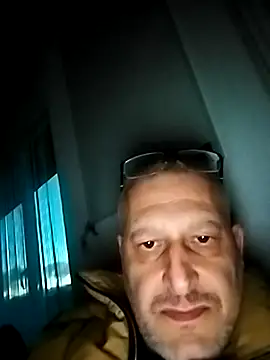 Snapshot of Husoban chatting on 26, 10, 2025 Husoban online show from 26, 10, 2025