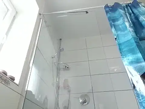 Snapshot of Husoban chatting on 17, 11, 2025 Husoban online show from 17, 11, 2025