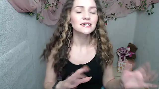 Lina Star S online show from 3, 1, 2025