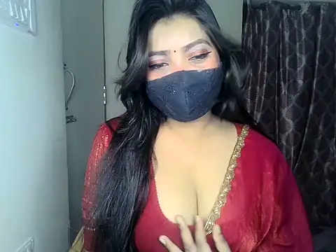 Snapshot of ishi_Beauty chatting on 10, 10, 2025 ishi Beauty online show from 10, 10, 2025
