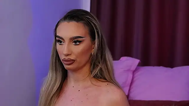 Snapshot of FelyJolie chatting on 22, 1, 2025 FelyJolie online show from 22, 1, 2025