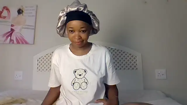 Snapshot of NishA-022 chatting on 15, 1, 2025 NishA-022 online show from 15, 1, 2025