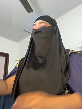 Snapshot of jazmin_anbar chatting on 1, 2, 2026 jazmin anbar online show from 1, 2, 2026