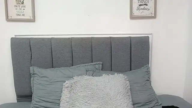 Snapshot of sasi_luna chatting on 3, 3, 2025 sasi luna online show from 3, 3, 2025