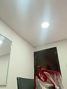 Snapshot of sasi_luna chatting on 20, 9, 2025 sasi luna online show from 20, 9, 2025