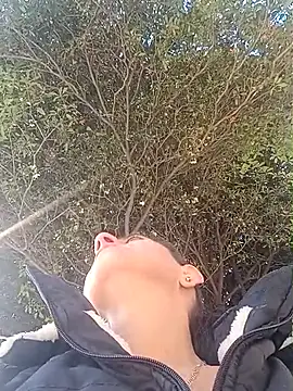 Snapshot of sasi_luna chatting on 21, 9, 2025 sasi luna online show from 21, 9, 2025