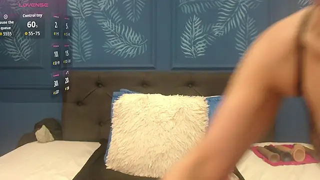 Snapshot of sasi_luna chatting on 9, 10, 2025 sasi luna online show from 9, 10, 2025