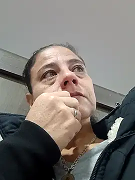 Snapshot of sasi_luna chatting on 26, 10, 2025 sasi luna online show from 26, 10, 2025