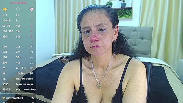 Snapshot of sasi_luna chatting on 23, 11, 2025 sasi luna online show from 23, 11, 2025