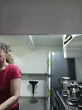 sasi luna online show from 24, 2, 2026