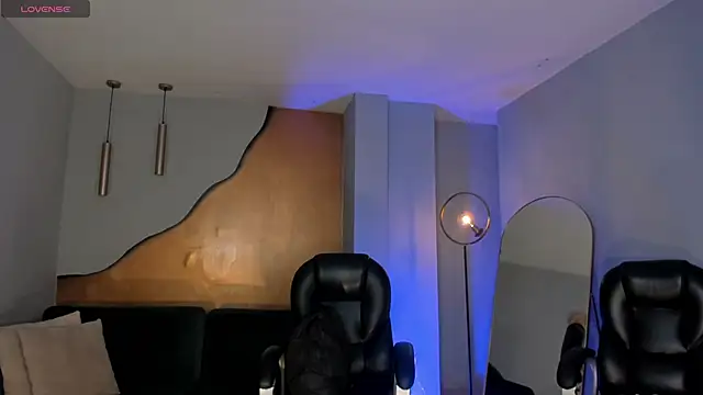 MiaFarrell  online show from 24, 10, 2025