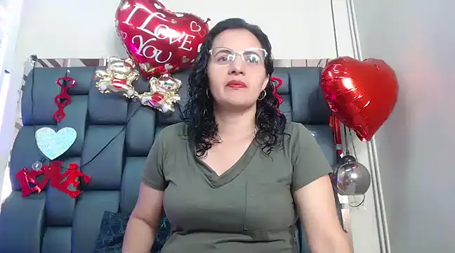 Snapshot of africa_holmes chatting on 13, 2, 2025 africa holmes online show from 13, 2, 2025