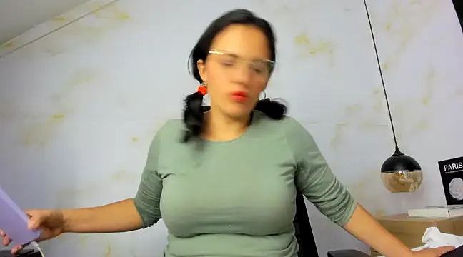 Snapshot of africa_holmes chatting on 1, 3, 2025 africa holmes online show from 1, 3, 2025