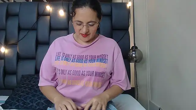 Snapshot of africa_holmes chatting on 22, 3, 2025 africa holmes online show from 22, 3, 2025