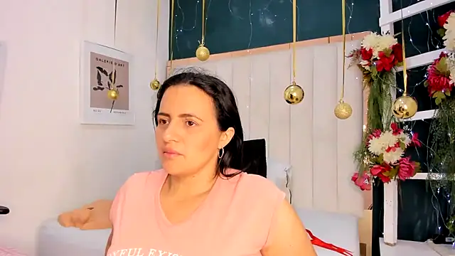 Snapshot of africa_holmes chatting on 2, 12, 2025 africa holmes online show from 2, 12, 2025