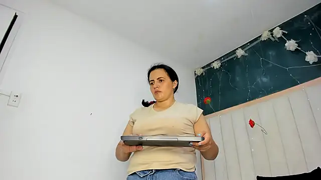 africa holmes online show from 26, 6, 2026