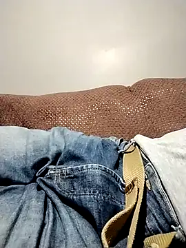 Bombi22 online show from 21, 2, 2025