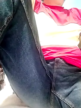 Bombi22 online show from 9, 3, 2025