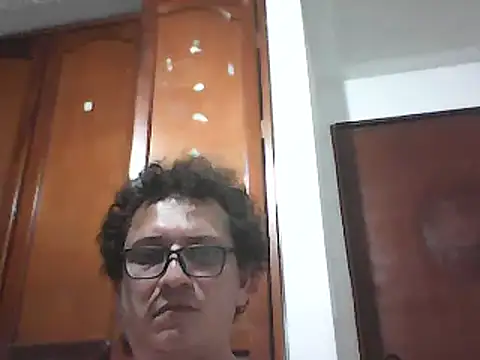 Bombi22 online show from 17, 11, 2025