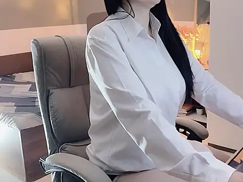 Snapshot of Eva-Public chatting on 16, 1, 2025 Eva-Public online show from 16, 1, 2025