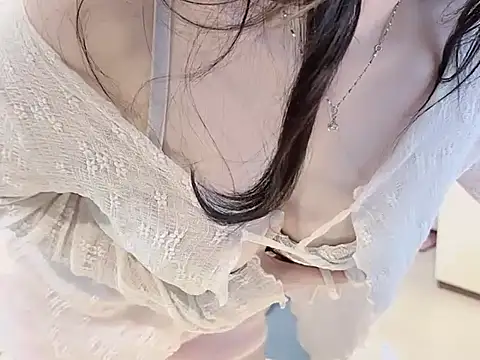 Snapshot of Eva-Public chatting on 23, 9, 2025 Eva-Public online show from 23, 9, 2025