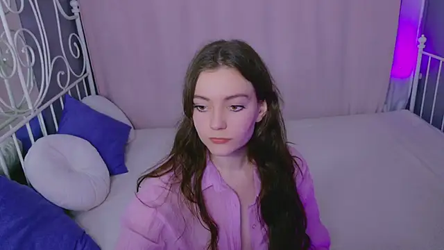 Lana  Cute  online show from 19, 6, 2026