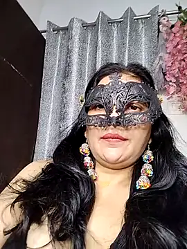 Snapshot of sexy_bhabhi69 chatting on 15, 9, 2025 sexy bhabhi69 online show from 15, 9, 2025