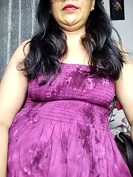 Snapshot of sexy_bhabhi69 chatting on 14, 10, 2025 sexy bhabhi69 online show from 14, 10, 2025