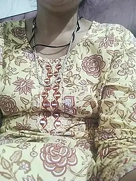 Snapshot of sexy_bhabhi69 chatting on 23, 10, 2025 sexy bhabhi69 online show from 23, 10, 2025