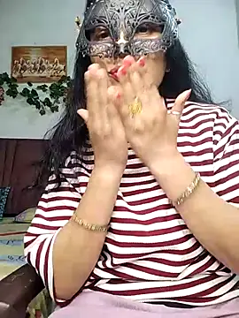 Snapshot of sexy_bhabhi69 chatting on 27, 10, 2025 sexy bhabhi69 online show from 27, 10, 2025