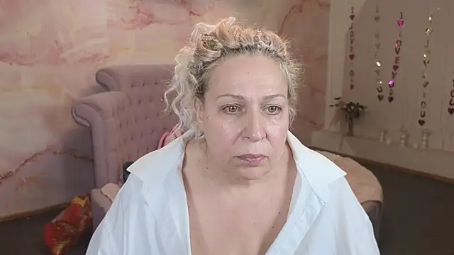 Penelope Pinky online show from 29, 10, 2025