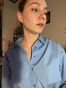 Snapshot of mi_michelle chatting on 11, 3, 2025 mi michelle online show from 11, 3, 2025