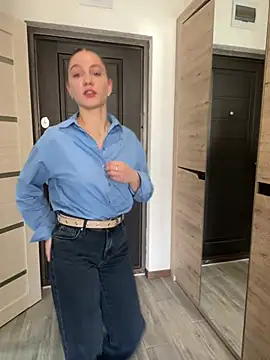 Snapshot of mi_michelle chatting on 17, 3, 2025 mi michelle online show from 17, 3, 2025